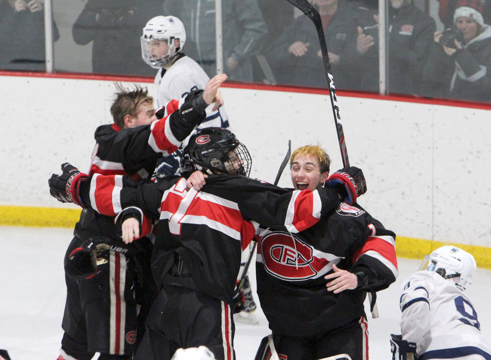 Chi-Hi boys hockey vs Hudson in Wisconsin Rapids 2-29-20